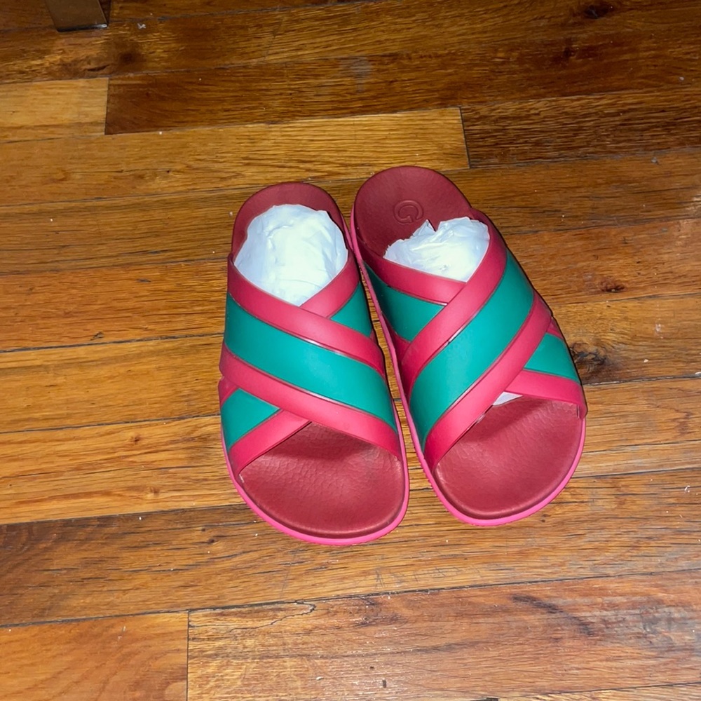 GUCCI SLIDES